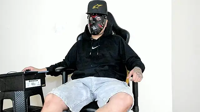 Snapshot of HELLSTAR chatting on 1, 11, 2025 HELLSTAR online show from 1, 11, 2025