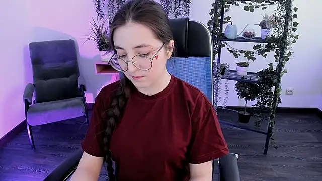 Snapshot of VirtuallVoyant chatting on 13, 2, 2026 VirtuallVoyant online show from 13, 2, 2026