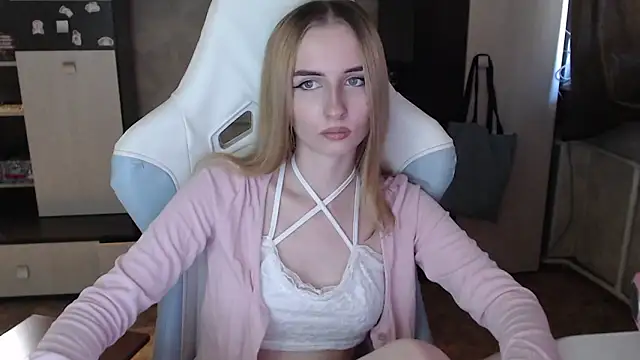 Cutti Crystal online show from 30, 9, 2025