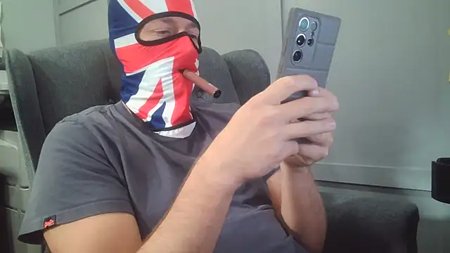 wank-over-ur-photo online show from 12, 9, 2025