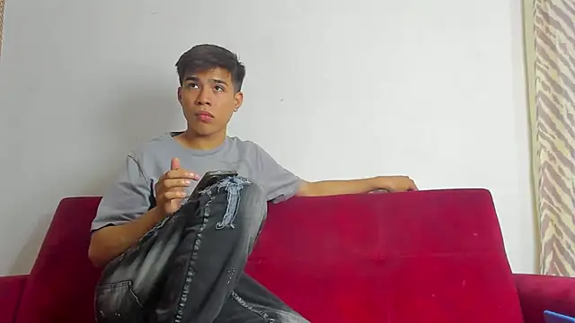 willy sexxx18 online show from 4, 3, 2026