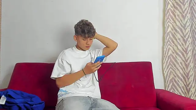 willy sexxx18 online show from 11, 3, 2026