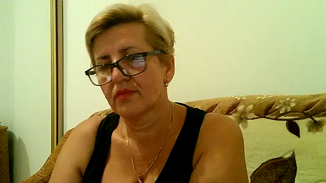 Snapshot of Dana4921 chatting on 8, 9, 2025 Dana4921 online show from 8, 9, 2025