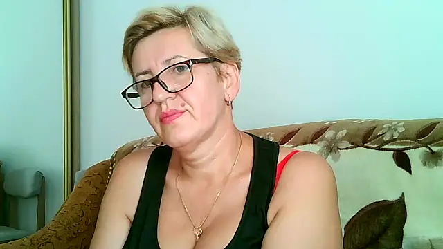 Snapshot of Dana4921 chatting on 12, 9, 2025 Dana4921 online show from 12, 9, 2025