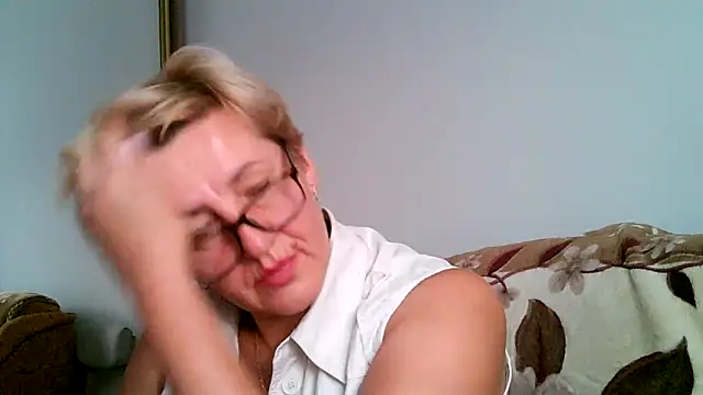 Snapshot of Dana4921 chatting on 21, 9, 2025 Dana4921 online show from 21, 9, 2025