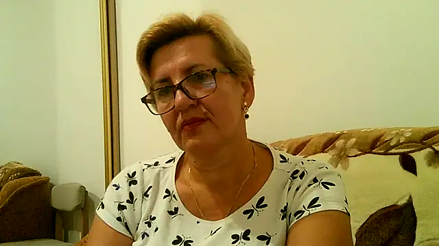 Snapshot of Dana4921 chatting on 24, 9, 2025 Dana4921 online show from 24, 9, 2025