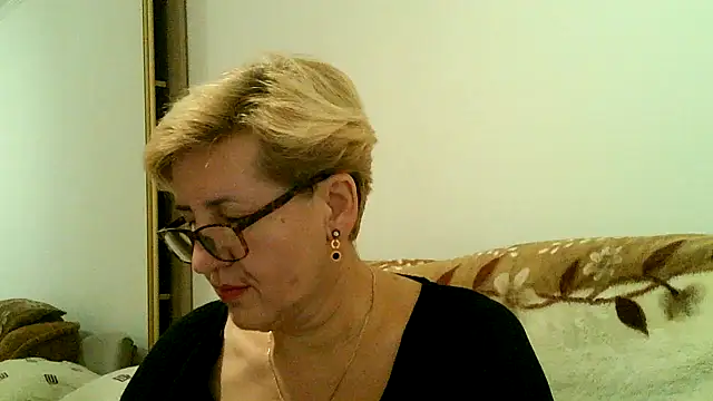 Snapshot of Dana4921 chatting on 21, 10, 2025 Dana4921 online show from 21, 10, 2025