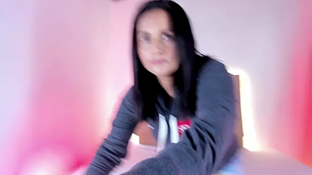 Zafiro  Brown online show from 9, 10, 2025