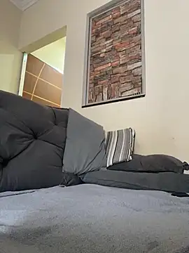 Snapshot of DhanRhuanRd chatting on 16, 11, 2025 DhanRhuanRd online show from 16, 11, 2025