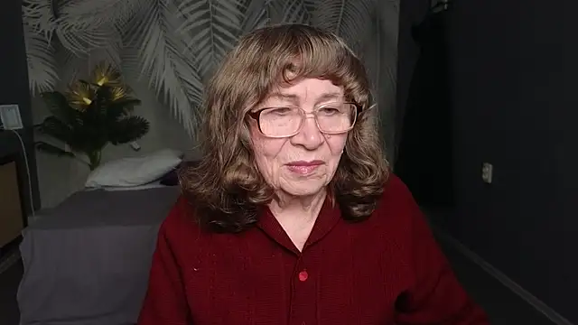 Snapshot of Betty_Brick chatting on 19, 4, 2026 Betty Brick online show from 19, 4, 2026
