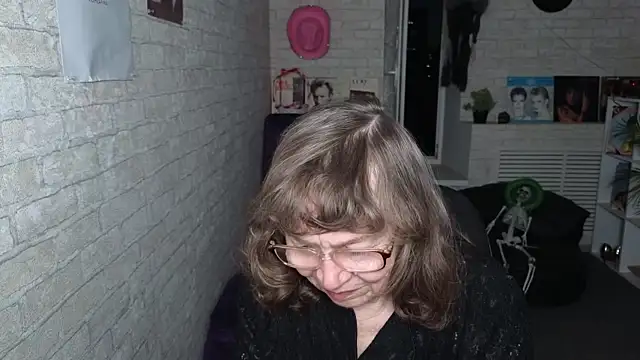 Snapshot of Betty_Brick chatting on 22, 5, 2026 Betty Brick online show from 22, 5, 2026