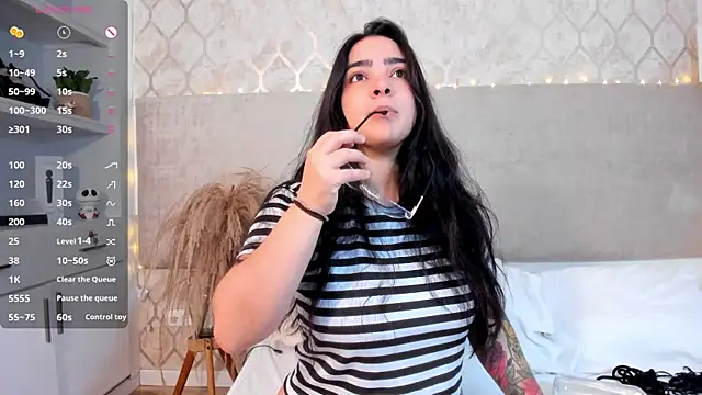 KamilaBetancourt online show from 30, 10, 2025