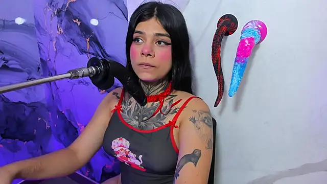Snapshot of Emily_Evo chatting on 18, 6, 2026 Emily Evo online show from 18, 6, 2026