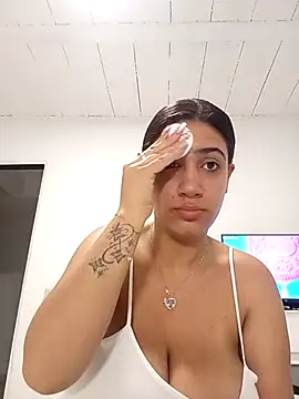 Samantha hotly online show from 5, 11, 2025