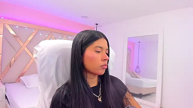 samantaa shy online show from 10, 4, 2026