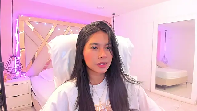 samantaa shy online show from 15, 4, 2026