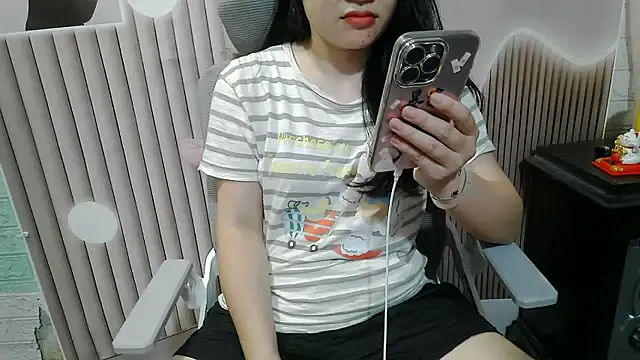 Snapshot of Emachiii chatting on 28, 9, 2025 Emachiii online show from 28, 9, 2025