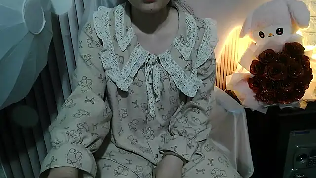 Snapshot of Emachiii chatting on 15, 11, 2025 Emachiii online show from 15, 11, 2025