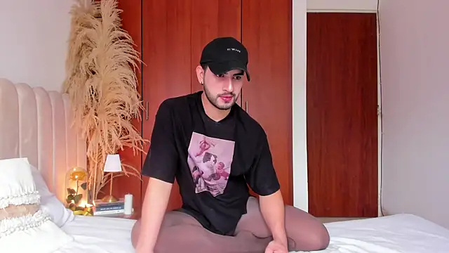 Snapshot of Dark_beauty2 chatting on 11, 9, 2025 Dark beauty2 online show from 11, 9, 2025