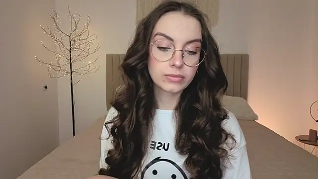 Real cutie1 online show from 28, 3, 2026