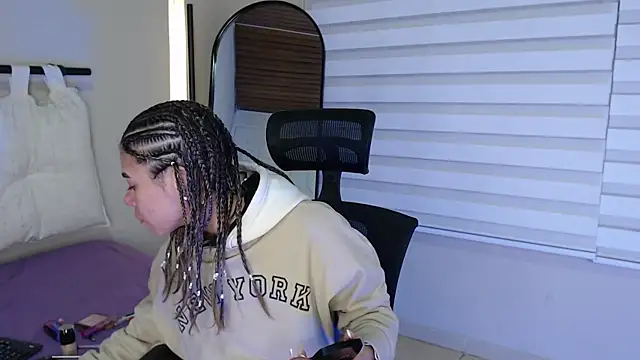 Rachell criss online show from 8, 10, 2025