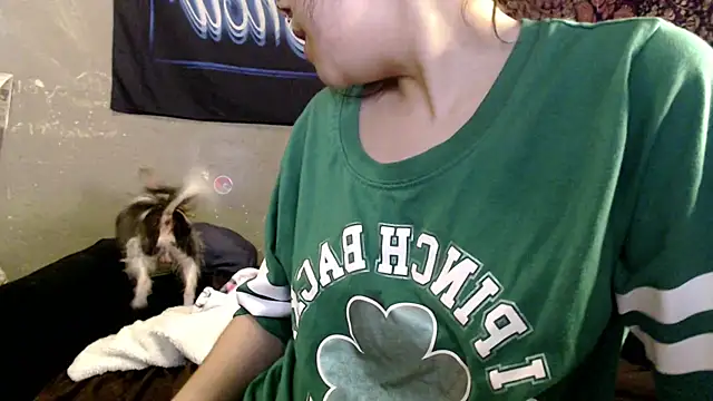 Snapshot of London_Ray chatting on 28, 5, 2026 London Ray online show from 28, 5, 2026