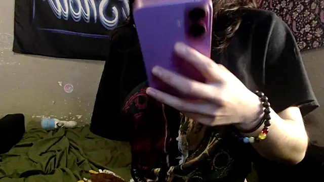 Snapshot of London_Ray chatting on 3, 6, 2026 London Ray online show from 3, 6, 2026