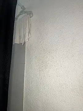 Nia Desire online show from 2, 4, 2026