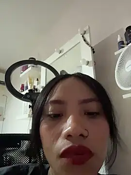 Nia Desire online show from 3, 8, 2026