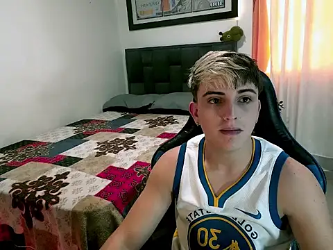 Justin trevor1 online show from 19, 6, 2026
