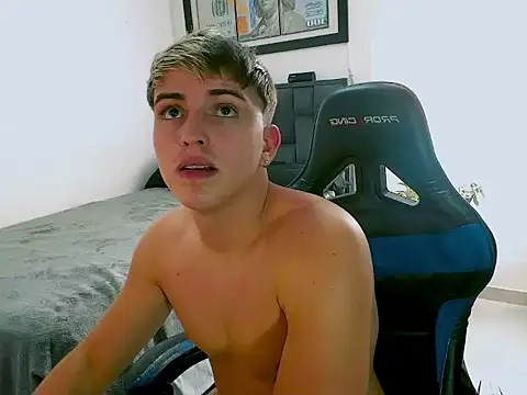 Justin trevor1 online show from 25, 7, 2026