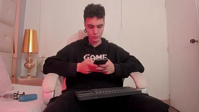 dark sun302 online show from 6, 11, 2025