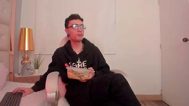 dark sun302 online show from 13, 11, 2025