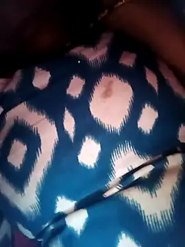 Snapshot of Reeta-rani chatting on 28, 10, 2025 Reeta-rani online show from 28, 10, 2025