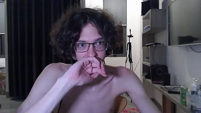 LovesomeCookie online show from 3, 3, 2026