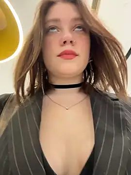 lucy-joy online show from 6, 1, 2026