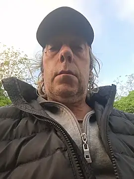 Snapshot of bi_dare chatting on 7, 4, 2026 bi dare online show from 7, 4, 2026