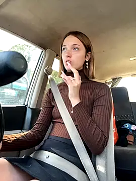 DollyTall online show from 11, 9, 2025