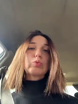 DollyTall online show from 11, 10, 2025