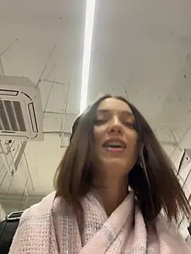 DollyTall online show from 13, 1, 2026