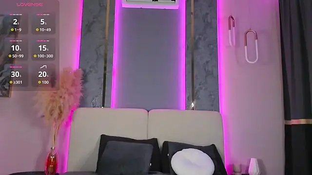 Snapshot of lunamuna1 chatting on 21, 10, 2025 lunamuna1 online show from 21, 10, 2025