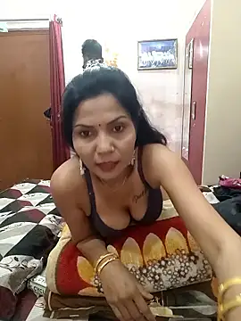 Yourhotsweetgirl online show from 11, 3, 2026