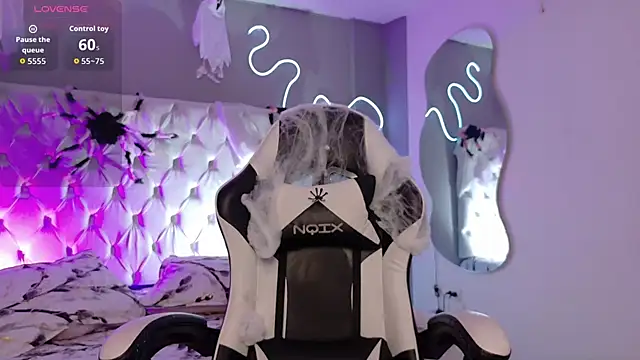 Megan  cole1 online show from 23, 10, 2025