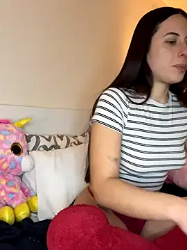 Snapshot of very_licious chatting on 3, 12, 2025 very licious online show from 3, 12, 2025