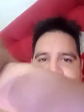 Snapshot of reguetones92 chatting on 3, 12, 2025 reguetones92 online show from 3, 12, 2025