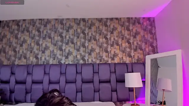 VeraBlazze online show from 9, 2, 2026