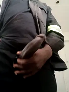 Snapshot of dickcurved38 chatting on 17, 11, 2025 dickcurved38 online show from 17, 11, 2025