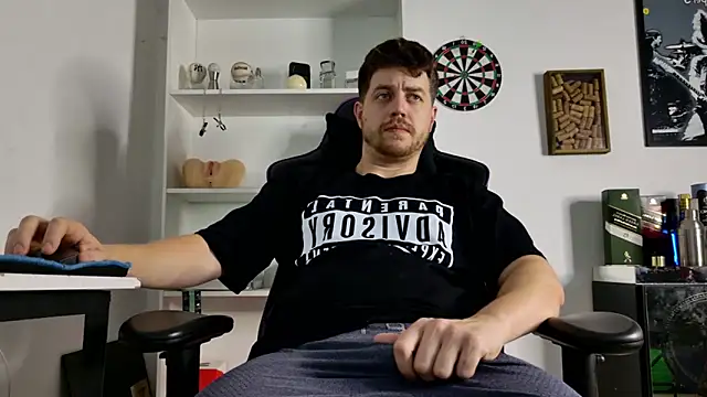 Snapshot of aaron_nvk chatting on 2, 2, 2026 aaron nvk online show from 2, 2, 2026