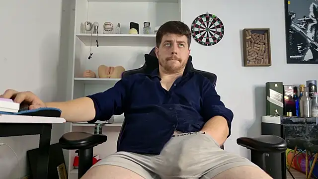 Snapshot of aaron_nvk chatting on 28, 2, 2026 aaron nvk online show from 28, 2, 2026