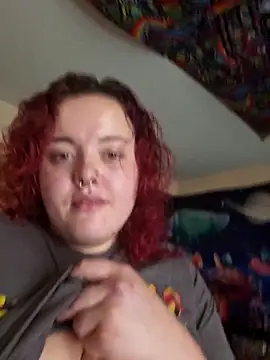 Snapshot of nuttiebuddy1 chatting on 13, 9, 2025 nuttiebuddy1 online show from 13, 9, 2025